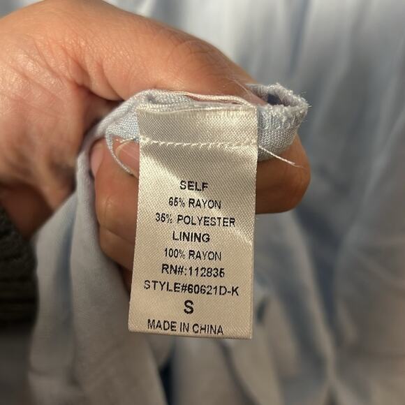 BURU Tiered Chambray Light Blue Mini Dress with Zipper Detail Size Small - Picture 6 of 7